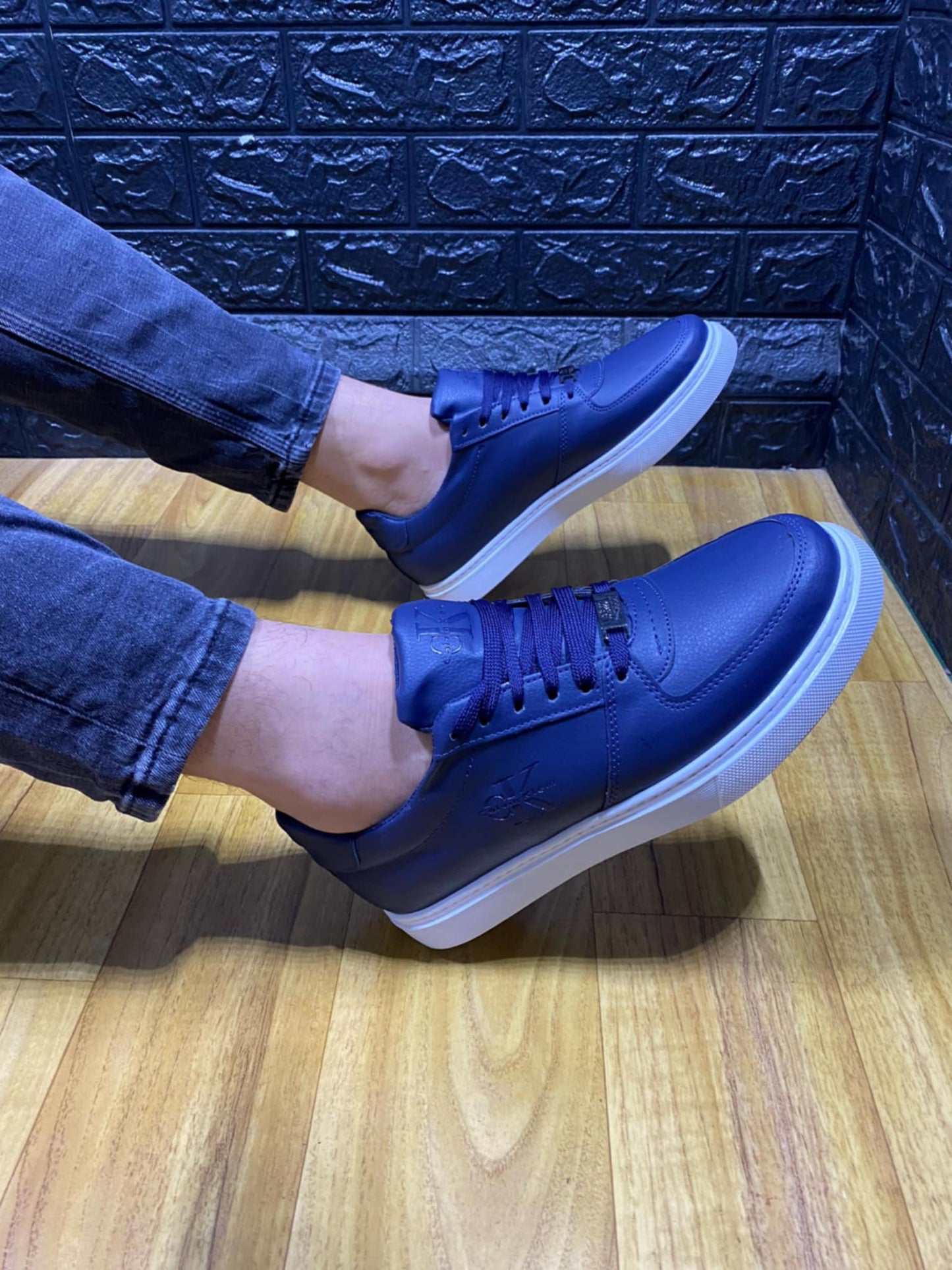لي يحب الحطة dzshoes المحطة