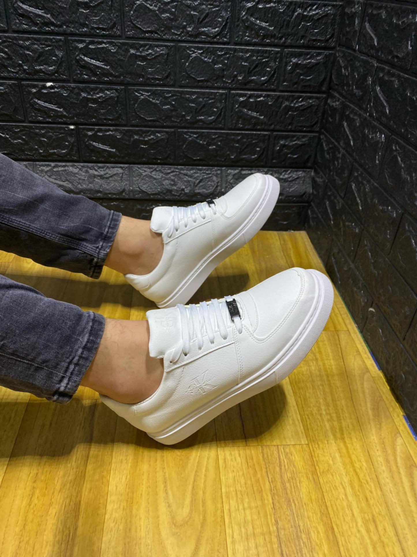 لي يحب الحطة dzshoes المحطة