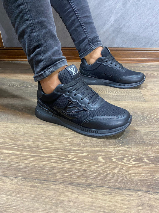 Lv black black الأناقة عنواننا
